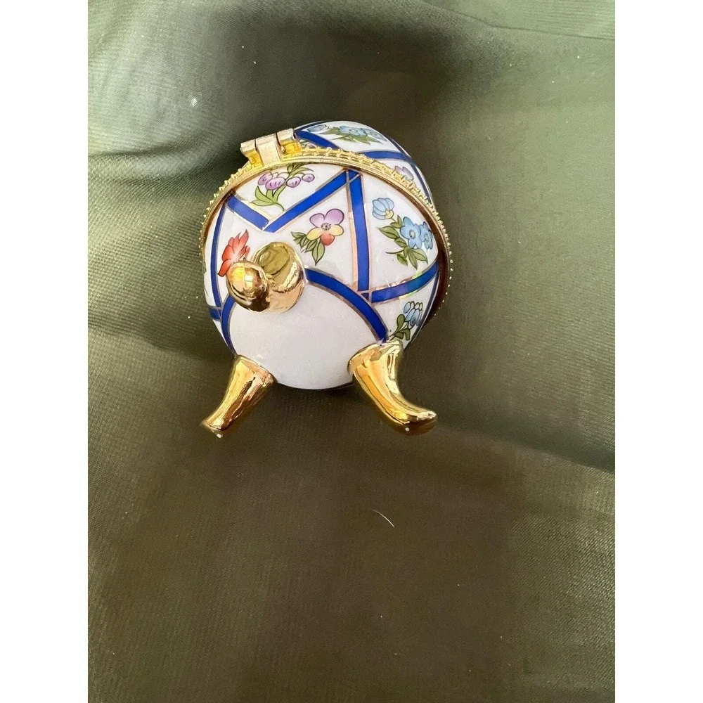 The Unbranded Brand vintage faberge